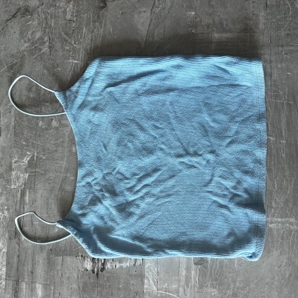 10 crop tops for 50$ - Free Delivery - Picture 2 of 12